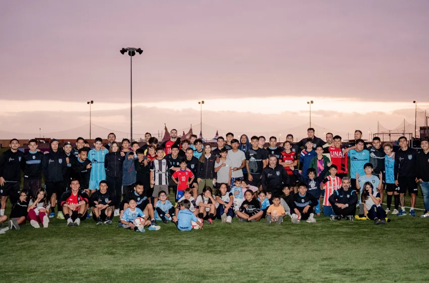  Más de 200 niños y jóvenes de localidades del borde costero sur de Iquique participaron en clínicas deportivas