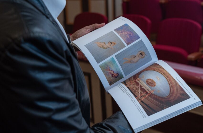  Corporación Cultural de Iquique y Collahuasi lanzan libro sobre emblemática restauración del Teatro Municipal en 1987