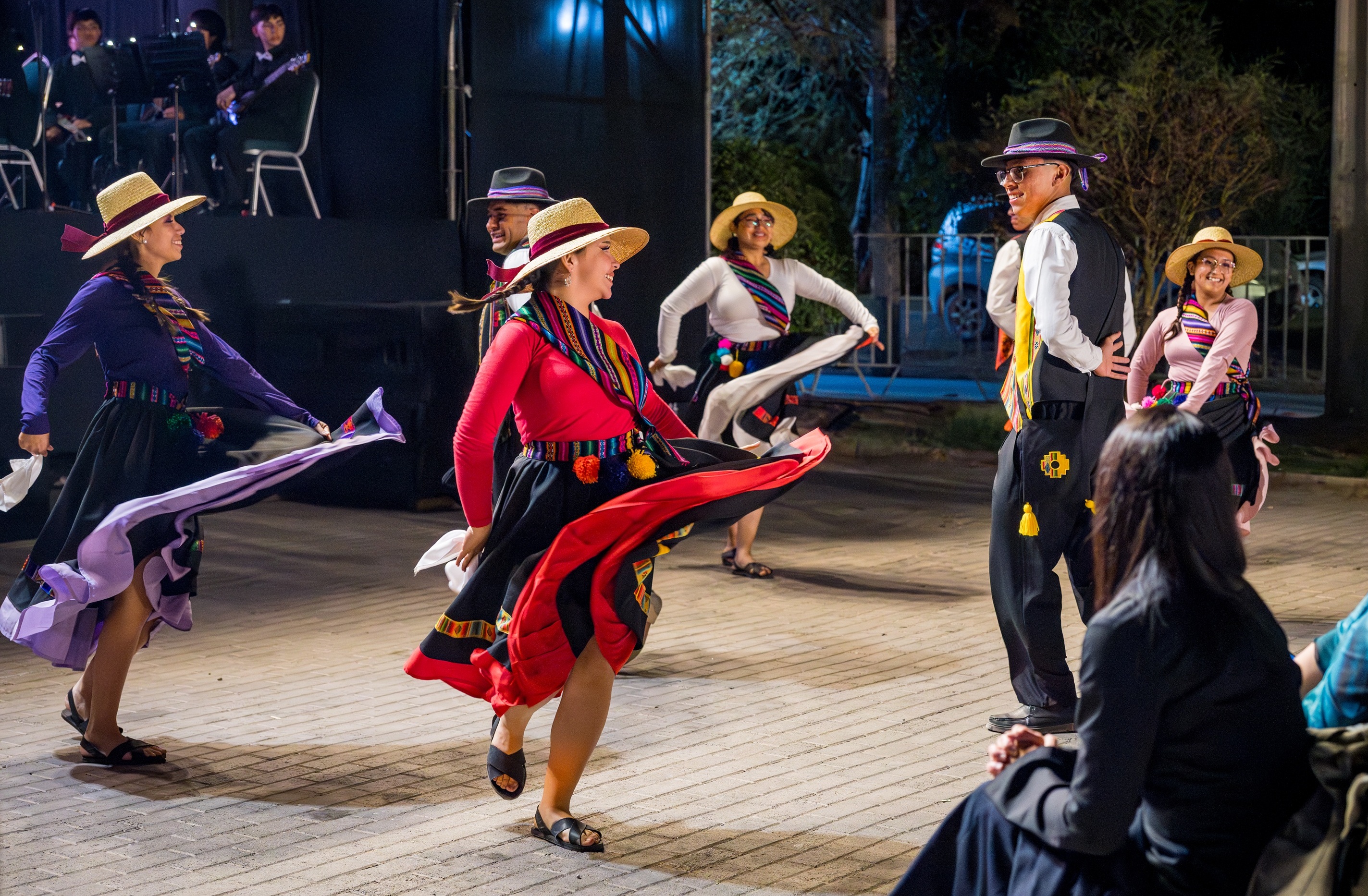  Tercera edición de espectáculo musical “Melodías del Desierto” deslumbra a toda una comunidad en Pica